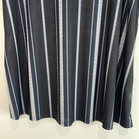 Lily Morgan Striped Top Black White Blue Cap Sleeve Grommet Details Boatneck 1X - Picture 5 of 12
